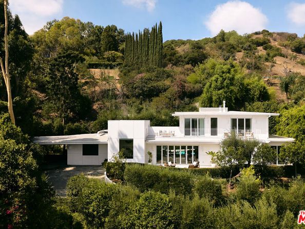 2635 Carman Crest Drive, Los Angeles CA 90068