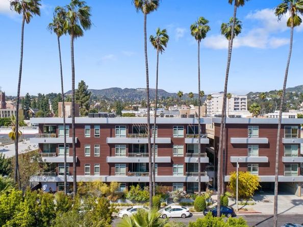 6001 Carlton Way 204, Los Angeles CA 90028