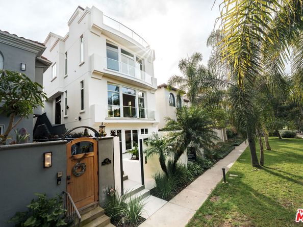 142 Union Jack Mall, Marina Del Rey CA 90292