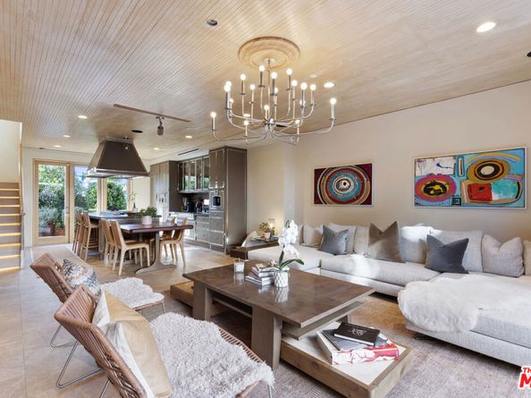 812 Brooks Avenue, Venice CA 90291