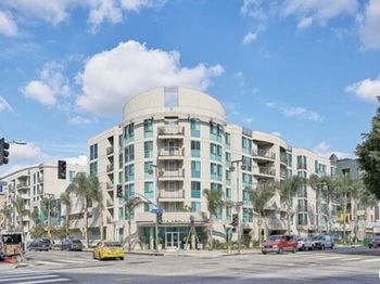 267 S San Pedro Street