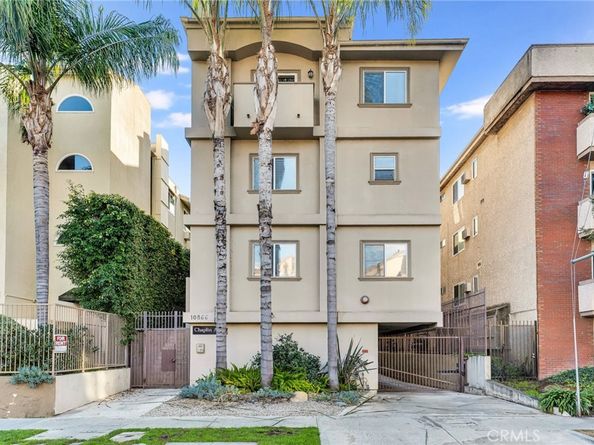 10866 Bluffside 5, Studio City CA 91604