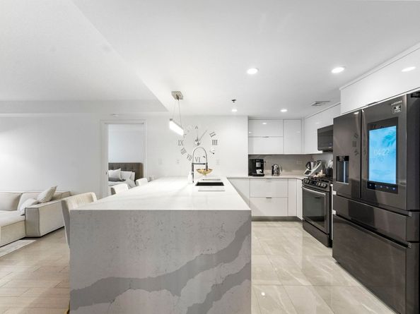 700 1st St 13 M, Hoboken NJ 07030