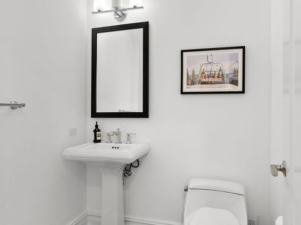 250 Henley Pl 206, Weehawken NJ 07086