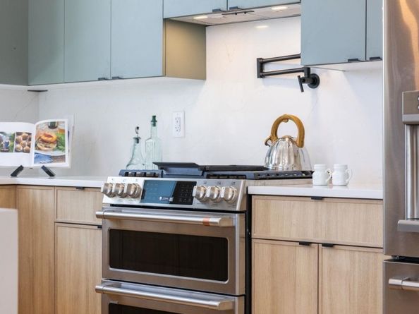 27 Graham St 2, Jersey City NJ 07306