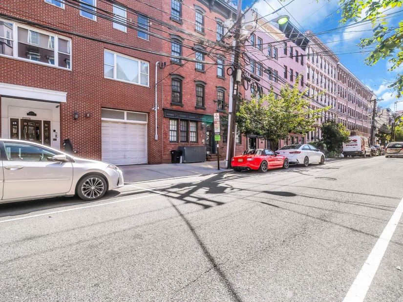 221 Willow Ave 2L, Hoboken NJ 07030