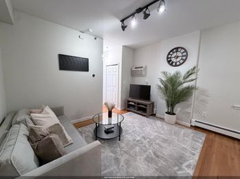 711 Willow Ave