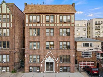 118 Corbin Ave