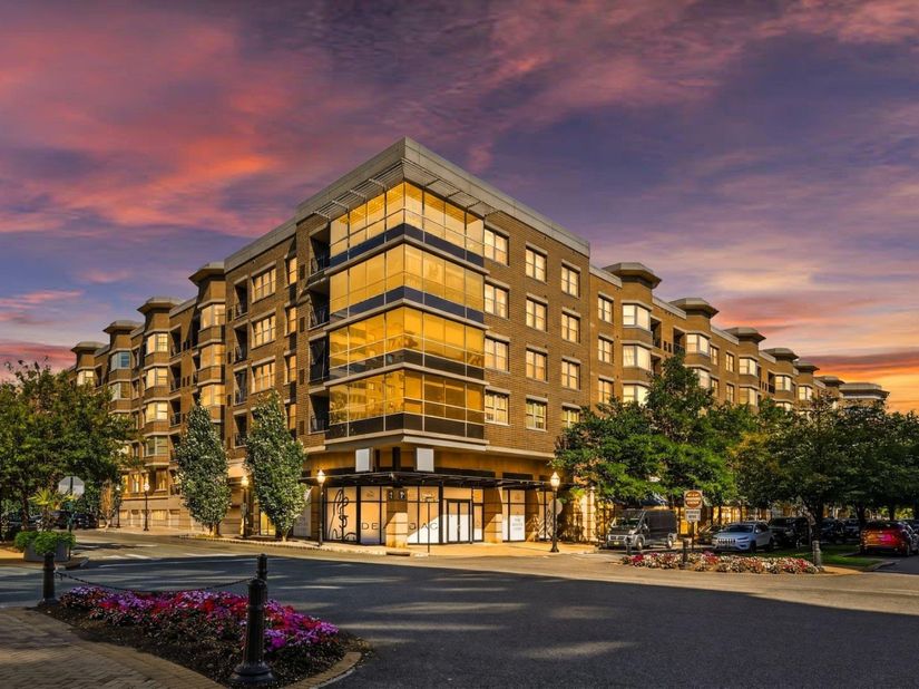 20 Avenue At Port Imperial 233/ 235, West New York NJ 07093