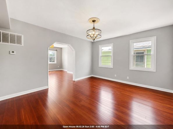 19 West 9th St, Bayonne NJ 07002