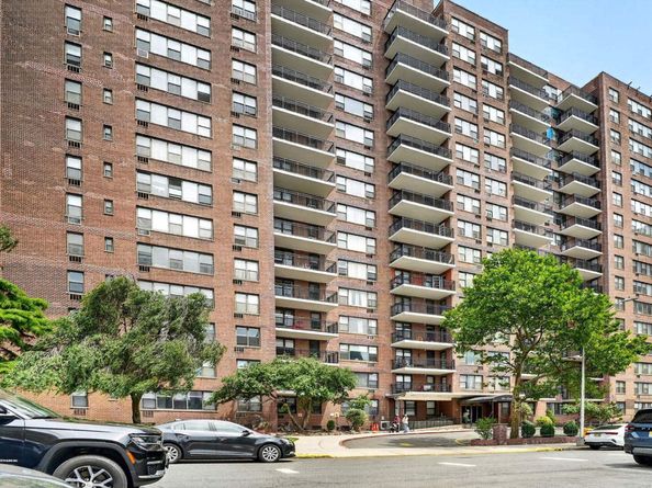 10 Huron Ave 7S, Jersey City NJ 07306