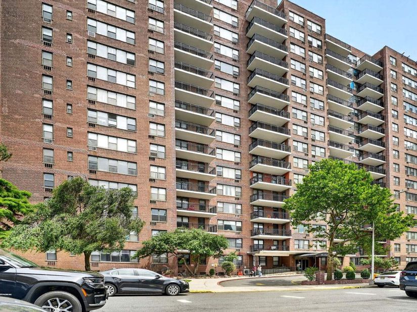 10 Huron Ave 7S, Jersey City NJ 07306