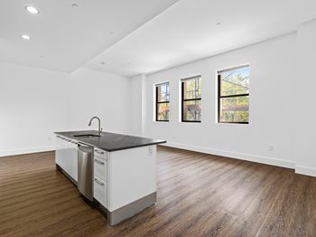 4 Beacon Way