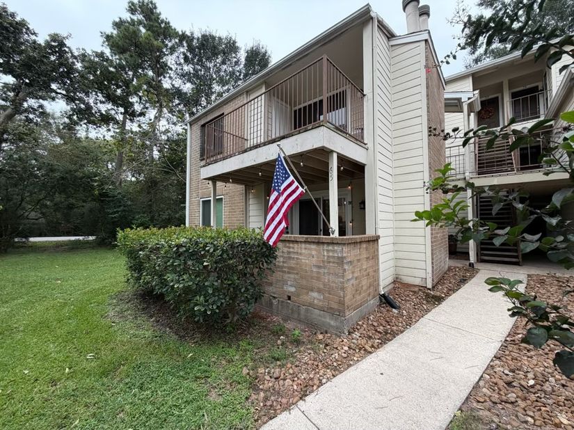 3500 Tangle Brush Drive 65, The Woodlands TX 77381
