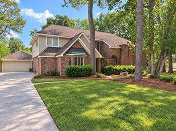 2924 Hackberry Lane
