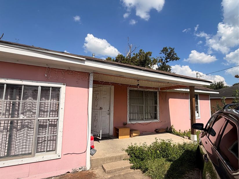 7509 Carothers Street, Houston TX 77028