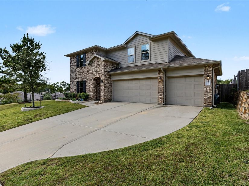 6042 Dulcina Court, Conroe TX 77304