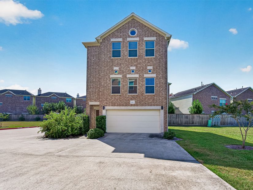 11603 Main Fir Drive, Houston TX 77025