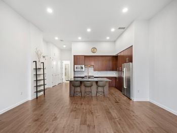 4820 Caroline Street