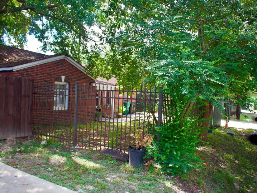 610 John Alber Road, Houston TX 77076