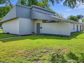 2626 Knotty Oaks Trail
