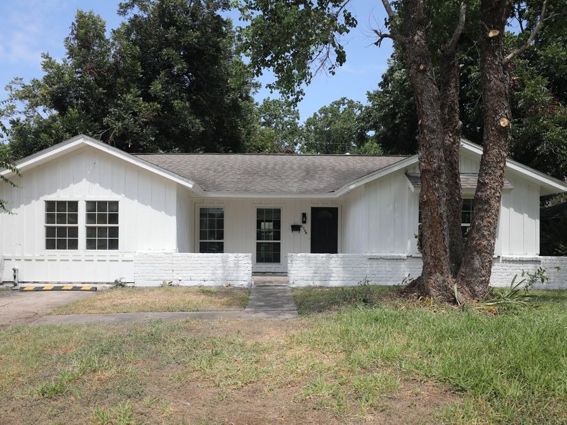 5738 Newquay Street, Houston TX 77085