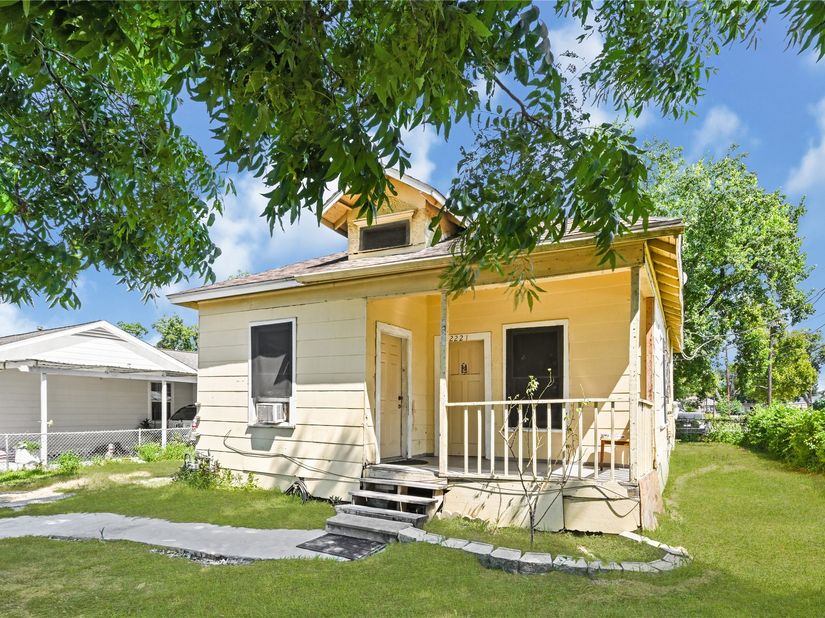 2221 Vance Street, Houston TX 77093
