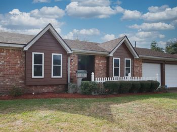 6219 Darlinghurst Drive