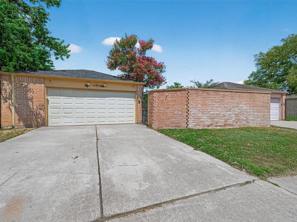 15818 Alta Mar Drive, Houston TX 77083