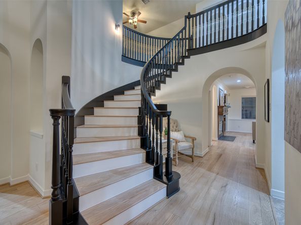 911 Chisel Point Drive, Houston TX 77094