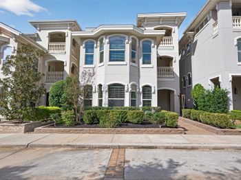 23 Olmstead Row