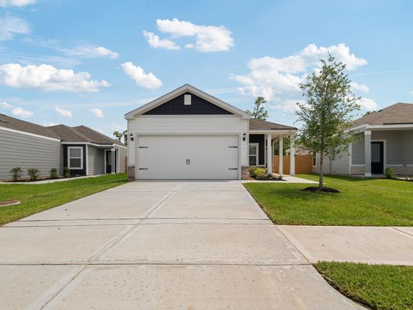 8214 Burnt Orchid Drive, Houston TX 77016