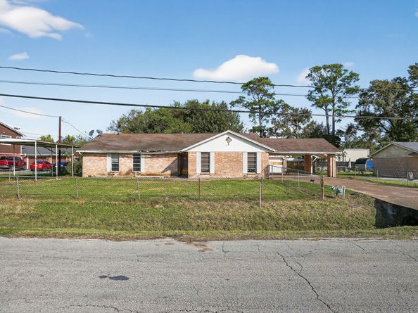 16119 Pine Street, Channelview TX 77530