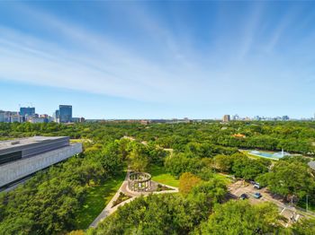 1111 Hermann Dr Drive