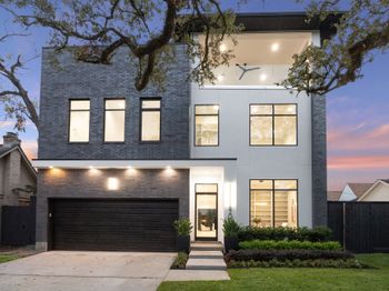 2205 North Boulevard