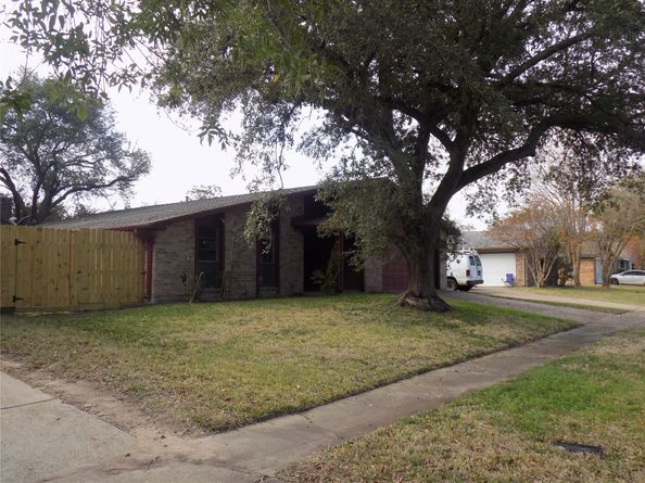 16807 Clan Macintosh Drive, Houston TX 77084
