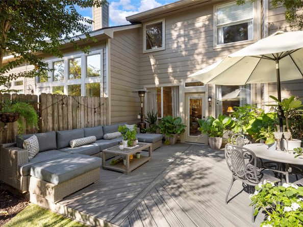 74 Valley Oaks Circle, The Woodlands TX 77382