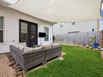 2703 Arabelle Grove