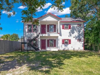 3117 E Crosstimbers Street