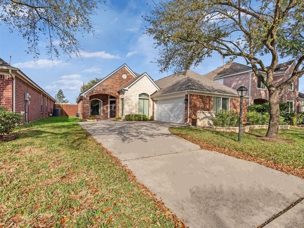 3518 Shadowwalk Drive, Houston TX 77082