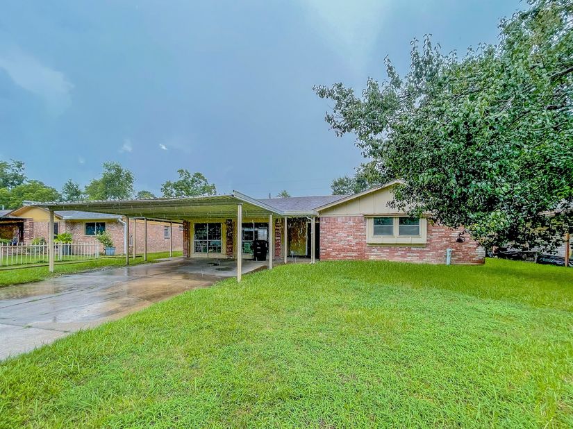7219 Willowtex Drive, Houston TX 77396