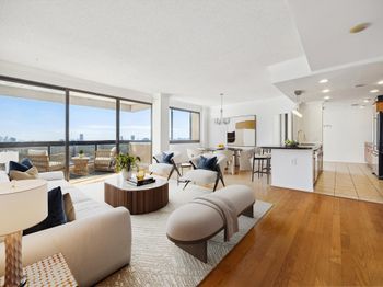 49 Briar Hollow Lane