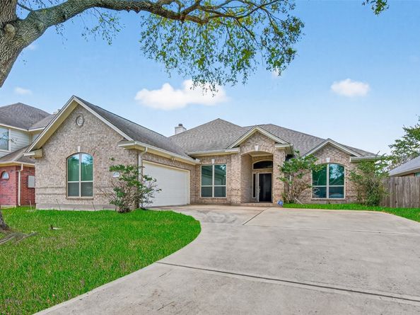 12426 Shadycrest Drive, Houston TX 77082