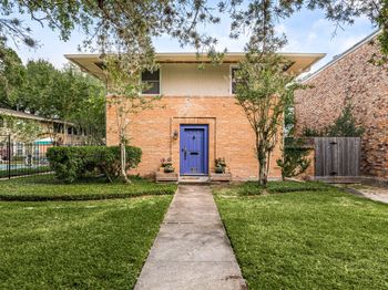 4018 Blue Bonnet Boulevard