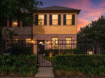 9120 Lakes At 610 Drive