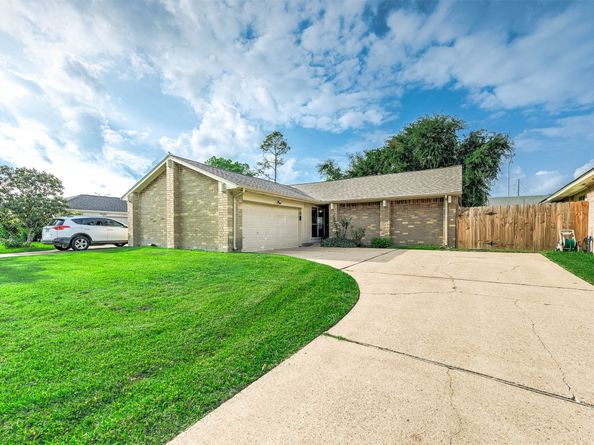 16230 Rancho Blanco Drive, Houston TX 77083