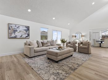 6207 Rollingbrook Drive