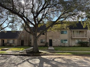 15309 Kingfield Drive