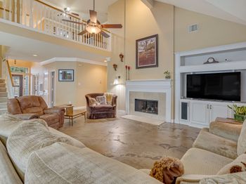 2443 Riverway Oak Drive