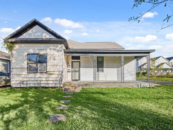 713 E 37th Street, Houston TX 77022